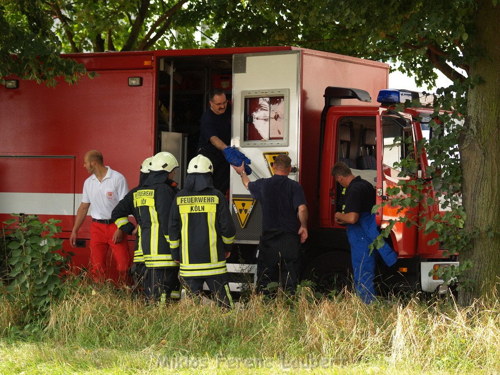 Einsatz BF Strahlenalarm Koeln Porz Gremberghoven HansestrP019.JPG